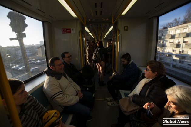 Uma viagem de Metro Sem Calças na cidade do Porto 2020 | Global News Portugal