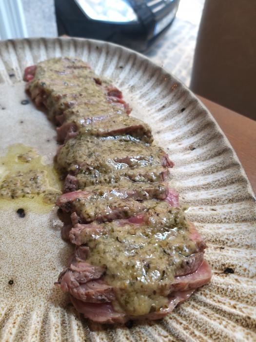 Passeios Gourmet: No bife do The Ribs é tão importante o molho como a carne | Global News Portugal