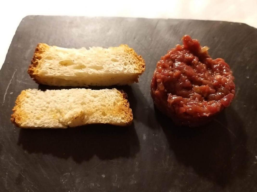 A-simplicidade-do-tartaro-de-carne-maturada