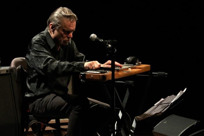 O deslumbrante recital rock de Michael Gira e o deslize imersivo de Kristof Hanh | Global News Portugal