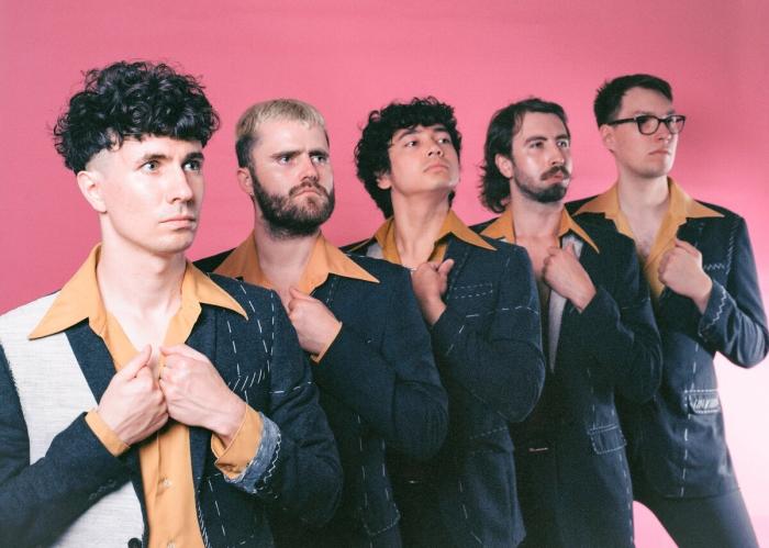 Fevereiro é palco para estreia mundial de Wolf Manhattan e nacional dos Black Flag | Global News Portugal