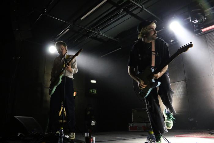 Da avalancha shoegaze dos bdrmm à agitação punk dos Renegados de Boliqueime | Global News Portugal