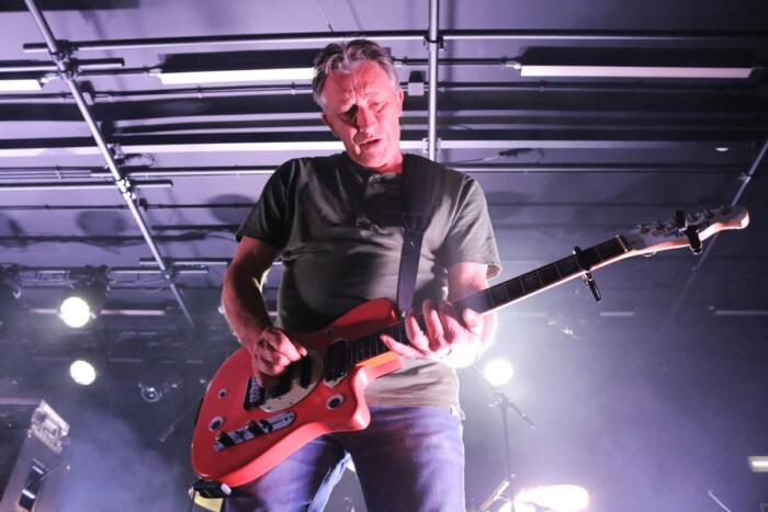 INCONTORNÁVEIS THE CHAMELEONS VOLTAM A LEVAR O PÚBLICO ATÉ AO OUTRO LADO… DA PONTE | Global News Portugal