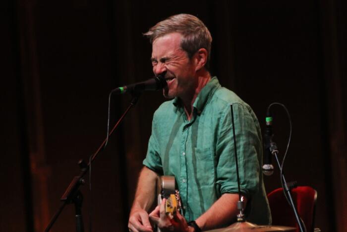 BILL CALLAHAN NA CASA DA MÚSICA: UMA OSCITAÇÃO… | Global News Portugal