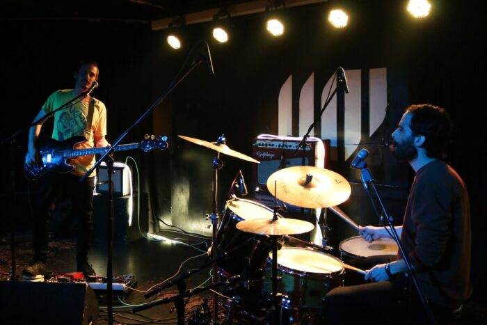 NOVEMBRO NO PORTO: MUITA NOSTALGIA, CONCERTOS ESGOTADOS E 10 ANOS DE BALEIA BALEIA BALEIA | Global News Portugal