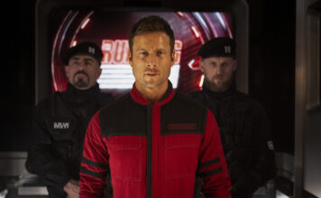 THE RUNNING MAN: QUANDO SOBREVIVER SE TORNA O MAIOR ESPETÁCULO DO MUNDO