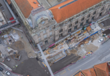 Praça Almeida Garrett com trânsito condicionado