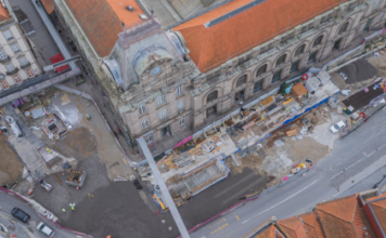 Praça Almeida Garrett com trânsito condicionado