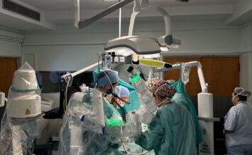 Hospital São João realiza primeira cirurgia 100% robótica a escoliose