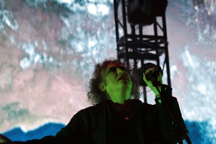 NORTH FESTIVAL’26: DOIS FESTIVAIS NUM SÓ... QUE, NO FUNDO, FOI UM SUBLIME CONCERTO DE THE CURE | Global News Portugal