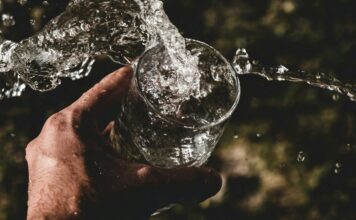 Maia ativa plano de resposta ao calor extremo com espaços climatizados, transporte gratuito e acompanhamento aos idosos